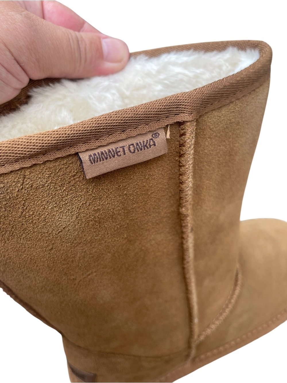 Minnetonka Callahan Short Boot, Chestnut, Size 7, Faux Fur, NIB - Picture 3 of 5